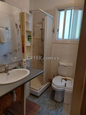 Outstanding Opportunity!
3 Bedroom Ground Floor Apartment With Yard  C - 3