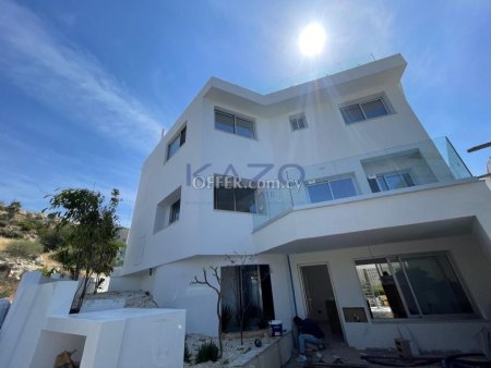 Modern 5 Bedroom All en-suite  Detached House with Sea View in Agia Fyla - 10