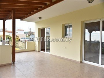 Ground Floor 3 Bedroom Apartment  In Alethriko, Larnaka - 2