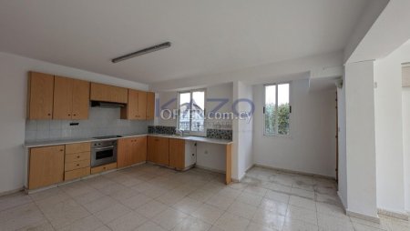 Spacious 3-Bedroom  Ground Floor Apt, Kings Av.Mall Area, Paphos. - 8