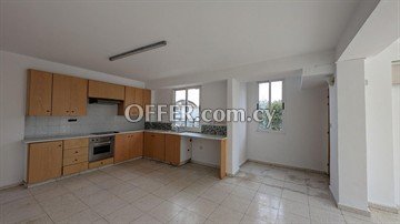 Spacious 3-Bedroom  Ground Floor Apt, Kings Av.Mall Area, Paphos. - 2