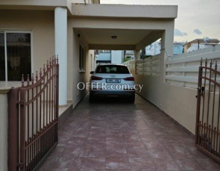 For Sale, Five-Bedroom Detached House in Makedonitissa - 3