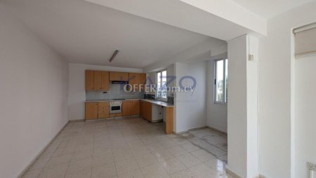 Spacious 3-Bedroom  Ground Floor Apt, Kings Av.Mall Area, Paphos. - 7