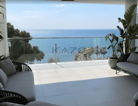 Seafront Apartment with Gym Pool in Agios Tychonas
