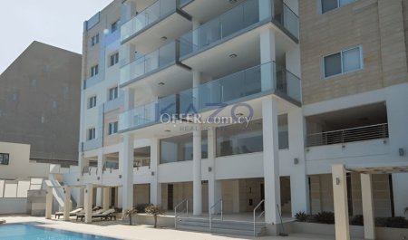 Modern Seafront Apartment in Agios Tychonas Area