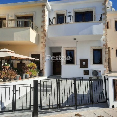 Nice 2 Bedroom Maisonette for Rent in Oroklini.
