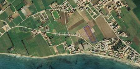 Land for Sale in Pervolia.