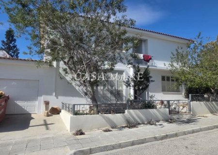Detached house in Latsia