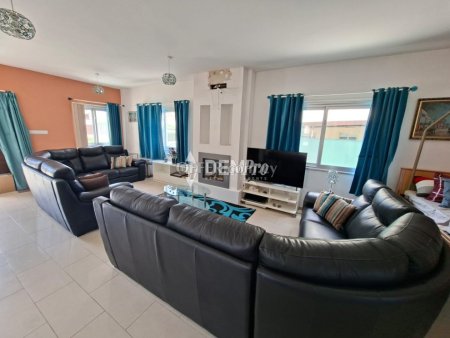 Villa For Rent in Konia, Paphos - DP4857
