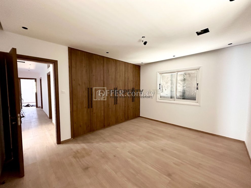 Under-Renovation 3 Bedroom Detached House with 9500 sqm Land and Sea View in Kellaki - 5