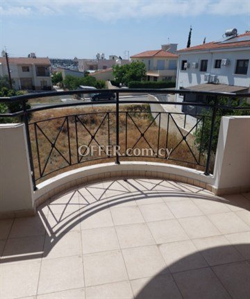 Wonderful 2 Bedroom Apartment In Excellent Condition  In Latsia, Nicos