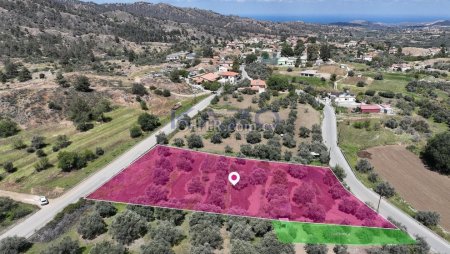 Residential field in Korakou, Nicosia