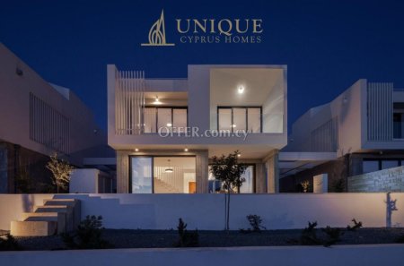 Modern Fully Furnished Detached Villa with Three Bedrooms