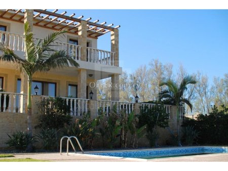 Sea front three bedroom villa in Pomos beautiful village of Paphos - 6