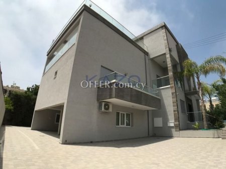 Spacious Seaview Villa in Vibrant Germasoyeia Area - 4
