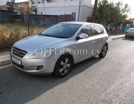 2007 KIA Ceed 1.6L Petrol Manual Hatchback
