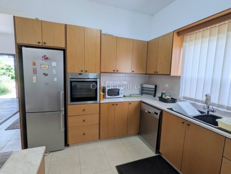 3-bedroom Detached Villa 140 sqm in Limassol (Town) - 4