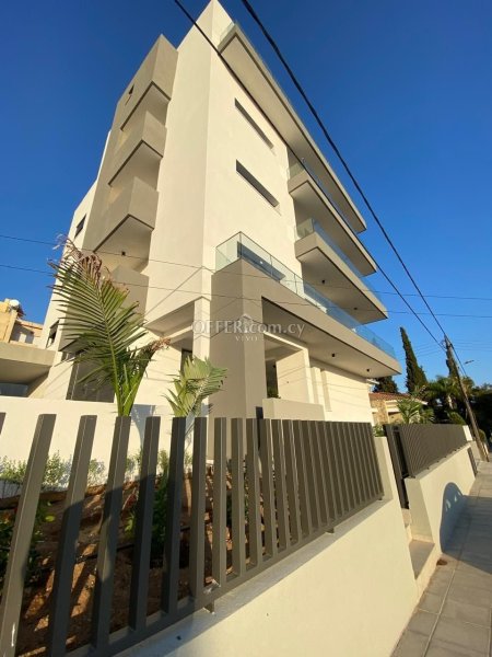 BRAND NEW THREE BEDROOM WHOLE- FLOOR APARTMENT + STUDIO IN PANTHEA