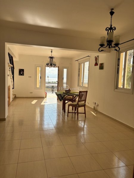 THREE BEDROOM DETACHED SEAFRONT HOUSE IN OROKLINI LARNAKA - 11