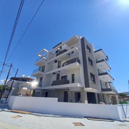 MODERN FULLY FURNISHED 3 BEDROOM APARTMENT WITH ROOF GARDEN IN MESA GEITONIA - 11