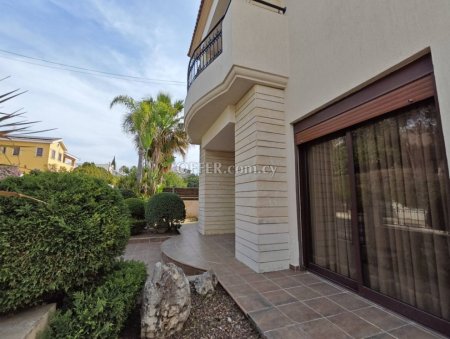 5-bedroom Detached Villa 259 sqm in Limassol (Town) - 12