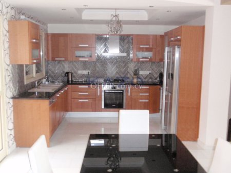 Spacious Fully Furnished Villa with 6 Bedrooms in Germasoyeia - 12