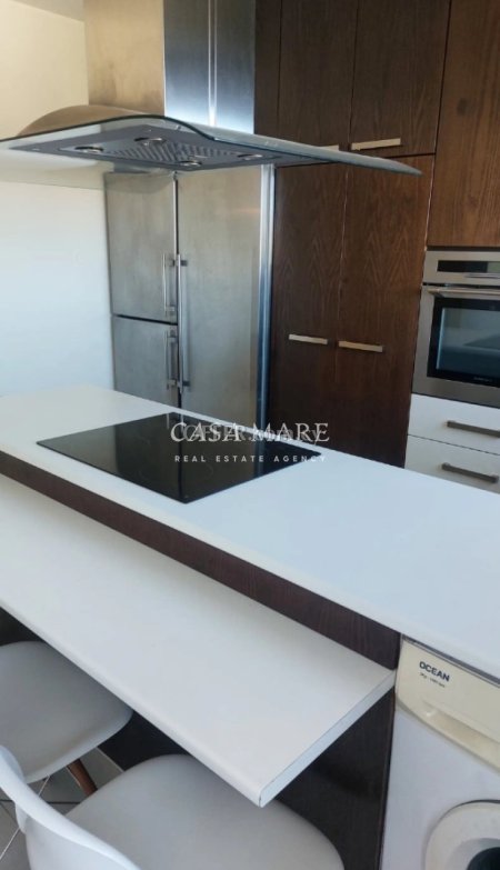 3 Bedroom Apartment in Acropolis - 6