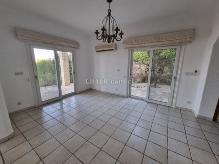 4-bedroom Detached Villa 321 sqm in Tala - 11