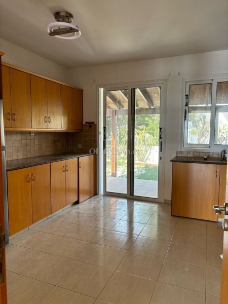 THREE BEDROOM DETACHED SEAFRONT HOUSE IN OROKLINI LARNAKA - 8