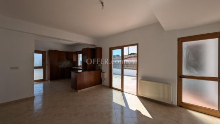 Two storey house in Kampia Nicosia - 7