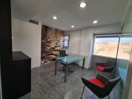 FULLY EQUIPPED OFFICE OF 100 SQ.M. IN THE HEART OF THE CITY CENTER - 7