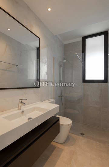 Smart 4-Bedroom Villa With Private Garden & Sea Views  In Chloraka, Pa - 4