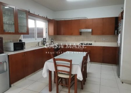 3 Bedroom house with loft in Strovolos - 3