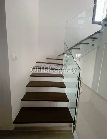 Resale Five Bedroom Villa For Sale in Souni Area - 6