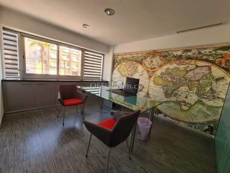 FULLY EQUIPPED OFFICE OF 100 SQ.M. IN THE HEART OF THE CITY CENTER - 5