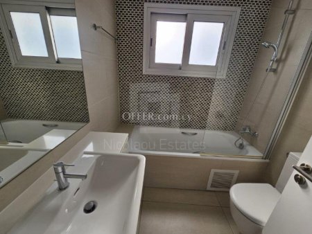 Ground floor office for rent in Naafi - 5