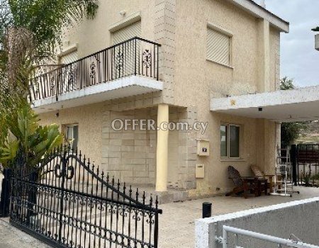 For Sale, Three-Bedroom plus Attic Room Detached House in Dali