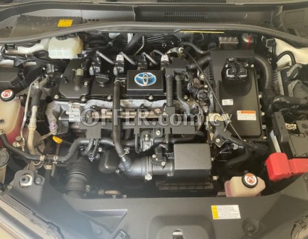 2017 Toyota CHR 1.8L Hybrid Automatic SUV - 2