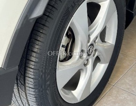 2017 Toyota CHR 1.8L Hybrid Automatic SUV - 6