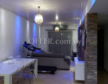 A beautiful three bedroom apartment is now available for Sale in Acropolis area. - 8