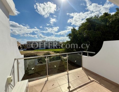 1 Bedroom Apartment for Sale - Tombs of the Kings