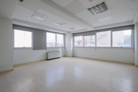 Office in Trypiotis Nicosia - 4