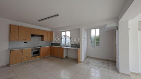 Spacious 3 Bedroom Ground Floor Apt Kings Av.Mall Area Paphos. - 4