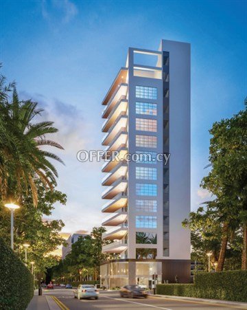 Luxurious 3-bedroom apartment  in an imposing 13-storey residential bu