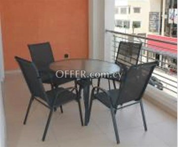 Modern And Spacious 1 Bedroom Apartment  Walking Distance To The Unive