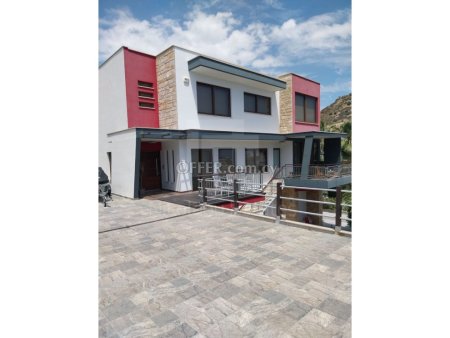 Luxury five bedroom villa with pool for rent near Folley s school in Agios Athanasios