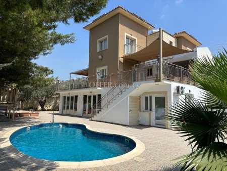 5 Bed Detached Villa for rent in Agios Tychon, Limassol