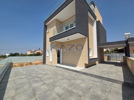 Spacious Three Bedroom Detached House for Sale in Ypsoupolis Area