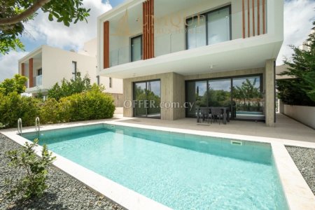 4 Bedroom Villa Private Swimming Pool