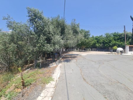 Large residential plot in Emba area of Cyprus - 6
